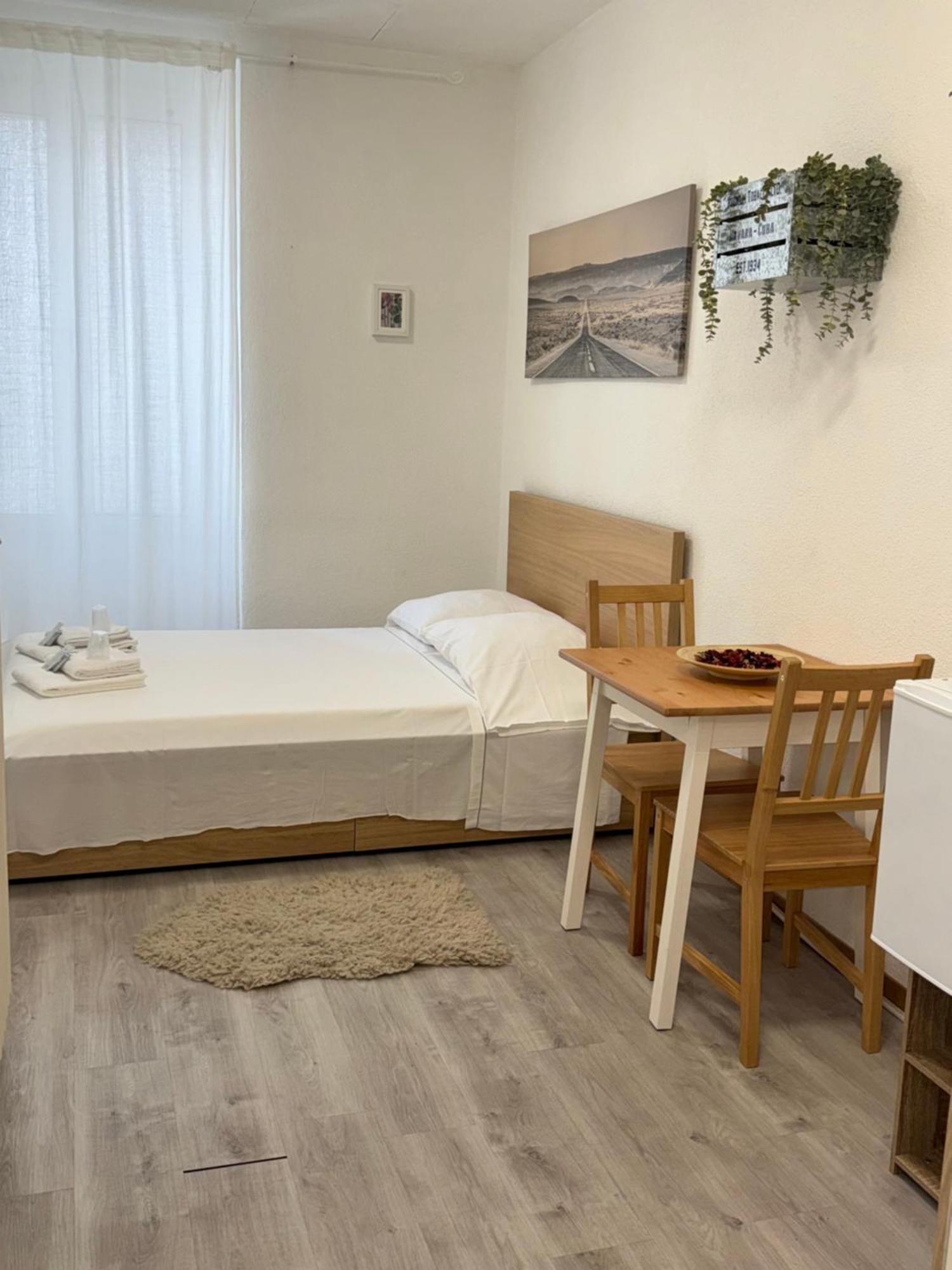 בלינצונה Hotel Leon D'Or מראה חיצוני תמונה